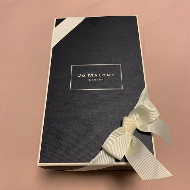 Jo Malone(ジョーマローン)のジョーマローンシルクブロッサム ディフューザー コスメ/美容のリラクゼーション(アロマディフューザー)の商品写真