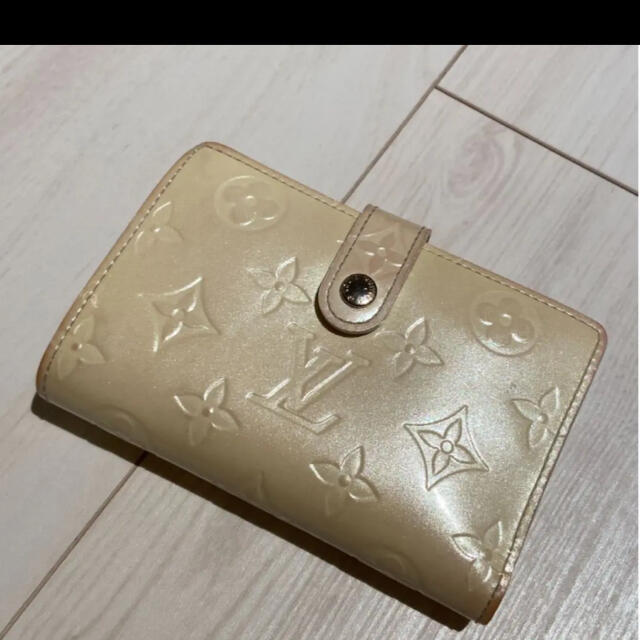 LOUIS VUITTON(ルイヴィトン)のルイヴィトン ヴェルニ 財布　週末限定セール レディースのファッション小物(財布)の商品写真