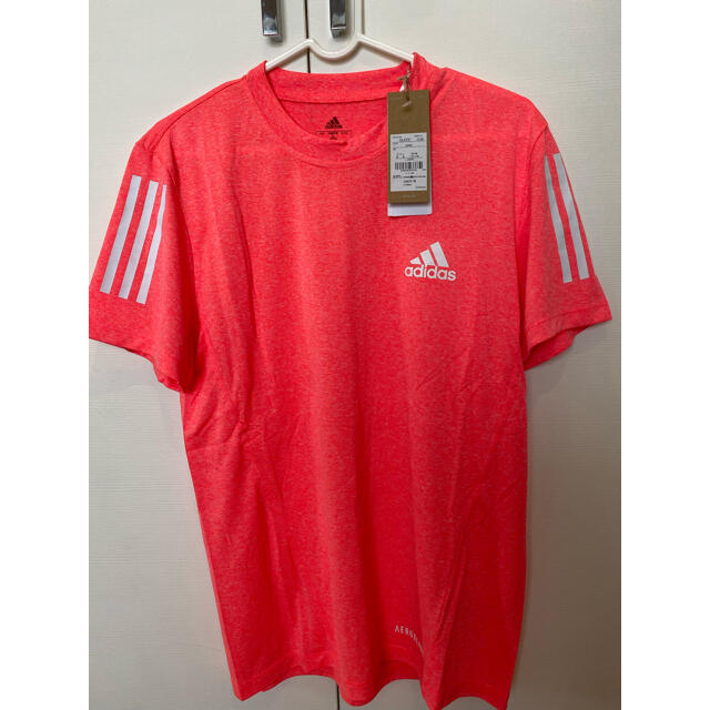 adidas(アディダス)のタグ付き新品アディダスTシャツ メンズのトップス(Tシャツ/カットソー(半袖/袖なし))の商品写真