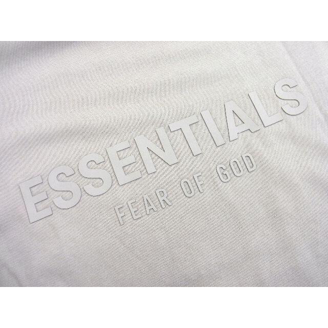 FEAR OF GOD(フィアオブゴッド)のエッセンシャルズESSENTIALS 21SSバックラバーロゴTシャツ メンズのトップス(Tシャツ/カットソー(半袖/袖なし))の商品写真