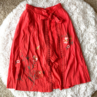 リリーブラウン(Lily Brown)のLilyBrown リリーブラウン　スカート　ショートパンツ　赤　夏用(ロングスカート)