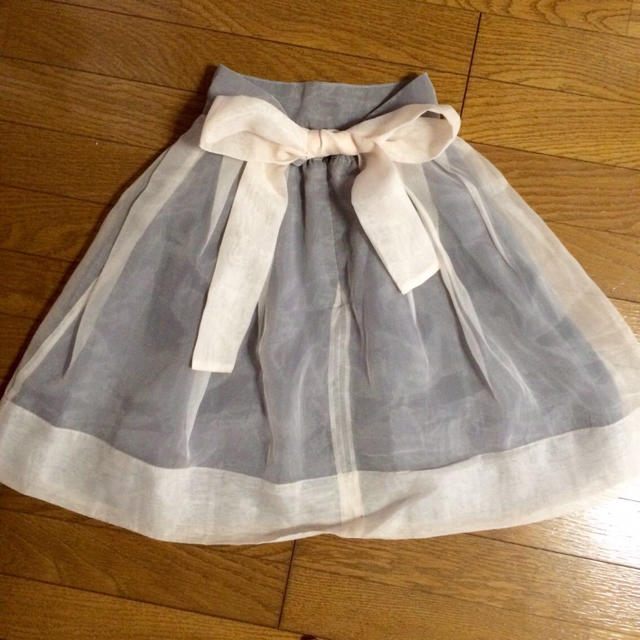 FRAY I.D(フレイアイディー)のFRAYI.D バックリボンオーガンジースカート レディースのスカート(ひざ丈スカート)の商品写真