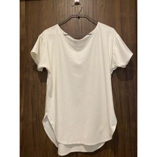 ユニクロ(UNIQLO)のUNIQLOエアリズムシームレスＶネックロングT(Tシャツ(半袖/袖なし))