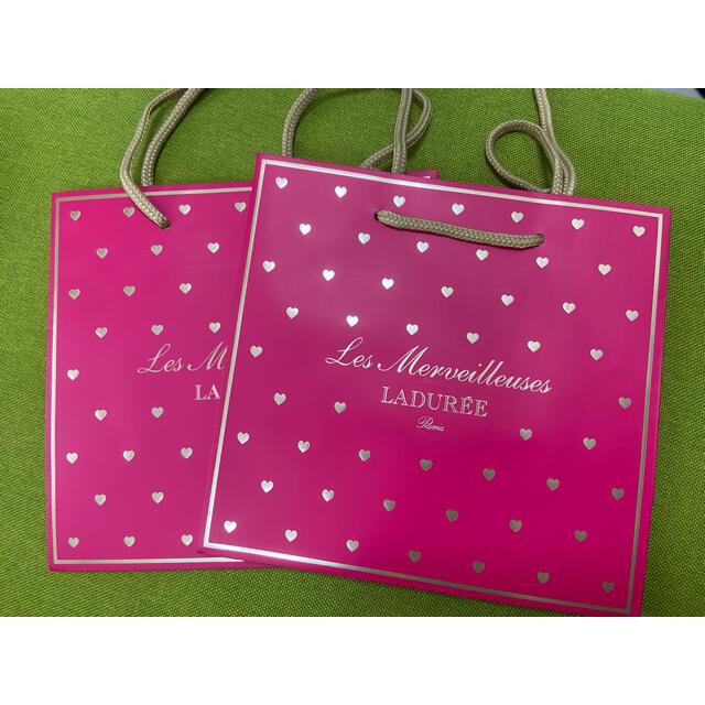 Les Merveilleuses LADUREE(レメルヴェイユーズラデュレ)のラデュレ♡ハート柄限定ショッパー レディースのバッグ(ショップ袋)の商品写真