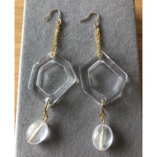 ハンドメイド　クリア　ピアス(ピアス)