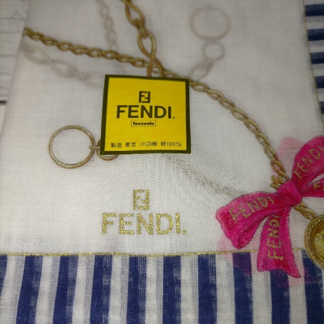 FENDI(フェンディ)のFENDI フェンディ ハンカチ 未使用品 川辺 ライセンス レディースのファッション小物(ハンカチ)の商品写真