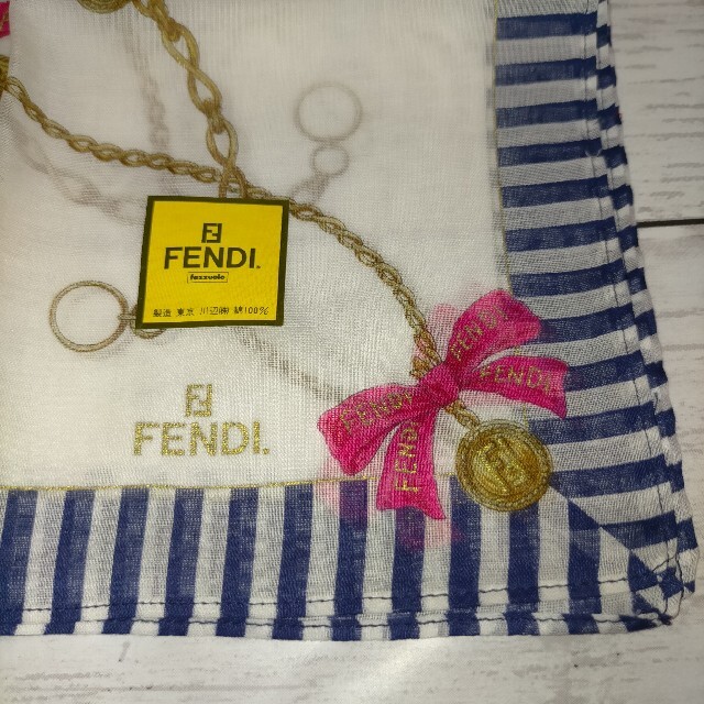 FENDI(フェンディ)のFENDI フェンディ ハンカチ 未使用品 川辺 ライセンス レディースのファッション小物(ハンカチ)の商品写真