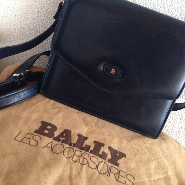 Bally(バリー)のBALLYショルダーバック♡♡袋付き レディースのバッグ(ショルダーバッグ)の商品写真