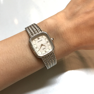 セイコー(SEIKO)のセイコーエクセリーヌ【SEILO・EXCELINE】超美品／高級腕時計●電池新品(腕時計)