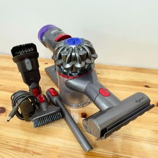 ダイソン(Dyson)のダイソン 掃除機 SV10K コードレスクリーナー 美品 (掃除機)