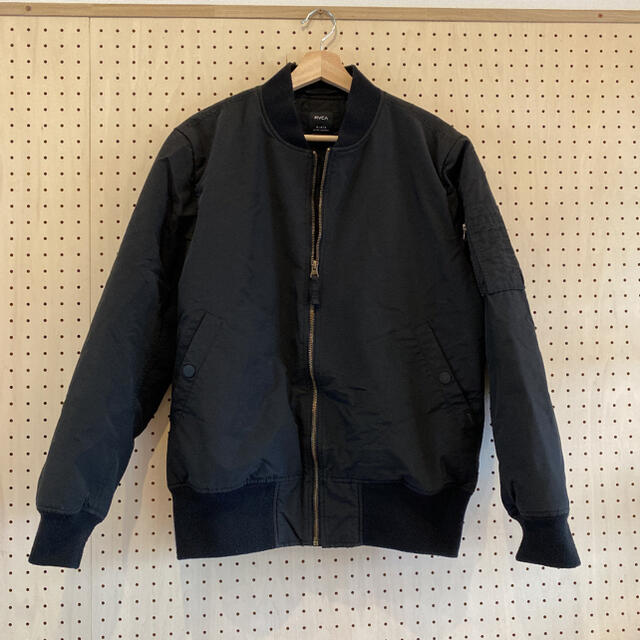 RVCA MA-1ジャケット