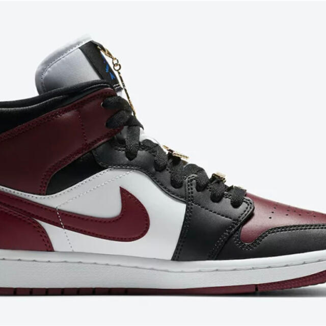 NIKE(ナイキ)のNIKE WMNS AIR JORDAN 1 MID DARK BEETROOT メンズの靴/シューズ(スニーカー)の商品写真