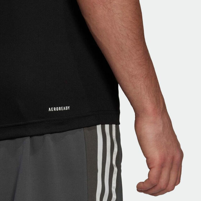 adidas(アディダス)のアディダス 3ストライプス タンクトップ ノースリーブ Lサイズ メンズのトップス(Tシャツ/カットソー(半袖/袖なし))の商品写真