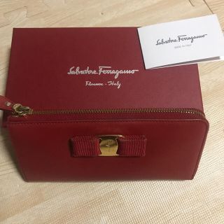 サルヴァトーレフェラガモ(Salvatore Ferragamo)のフェラガモ　長財布　ROSSO(財布)