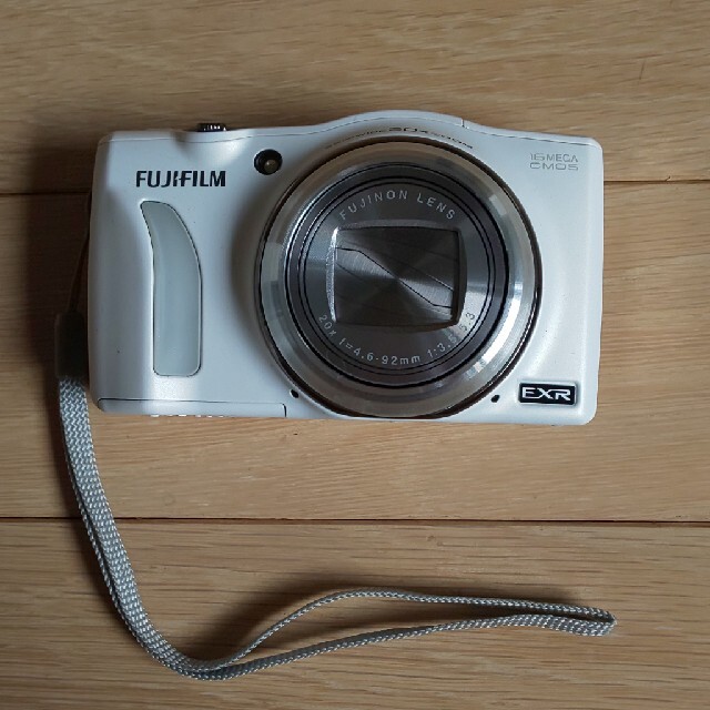 FUJIFILM FINEPIX F770EXR