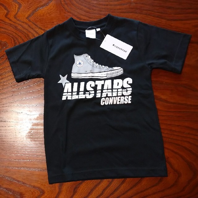 CONVERSE(コンバース)の新品！ CONVERSE   Tシャツ 130   3枚セット キッズ/ベビー/マタニティのキッズ服男の子用(90cm~)(Tシャツ/カットソー)の商品写真