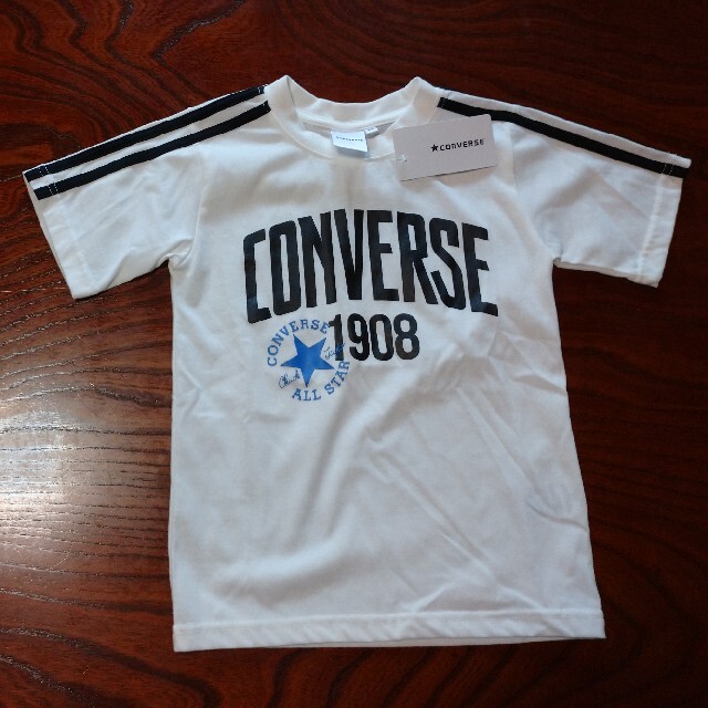 CONVERSE(コンバース)の新品！ CONVERSE   Tシャツ 130   3枚セット キッズ/ベビー/マタニティのキッズ服男の子用(90cm~)(Tシャツ/カットソー)の商品写真