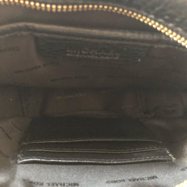 Michael Kors(マイケルコース)のMICHAEL KORS ショルダーバッグ　ブラック レディースのバッグ(ショルダーバッグ)の商品写真