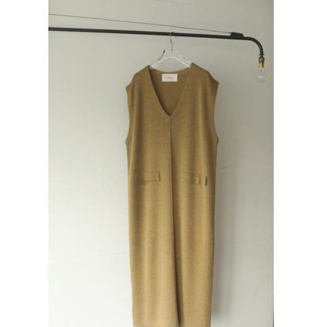 TODAYFUL(トゥデイフル)のTODAYFUL  Vneck Knit Dress ワンピース　定価16940 レディースのワンピース(ロングワンピース/マキシワンピース)の商品写真