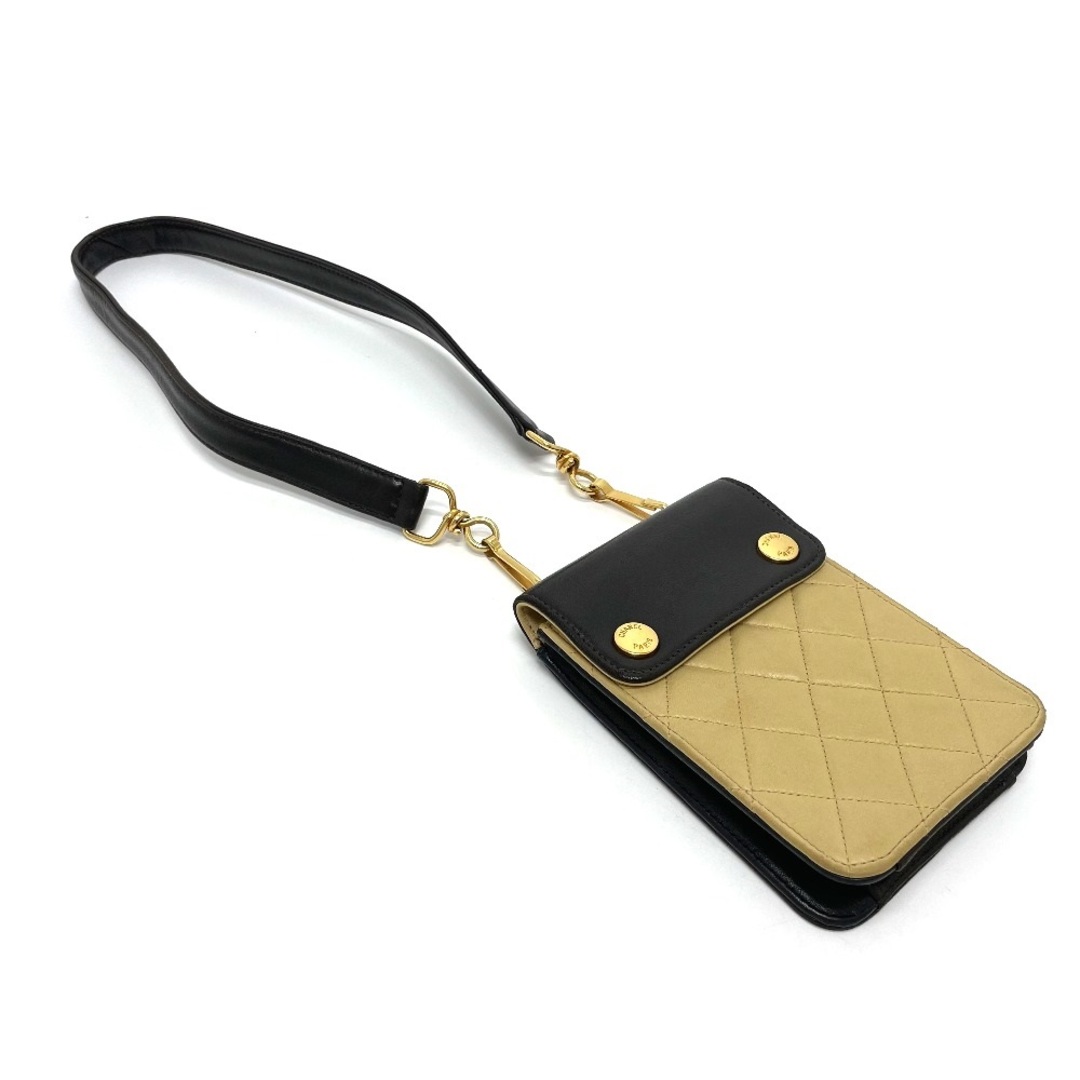 CHANEL - シャネル CHANEL マトラッセ バイカラー カバン ポーチ CHANEL - シャネル CHANEL マトラッセ バイカラー カバン ポーチ