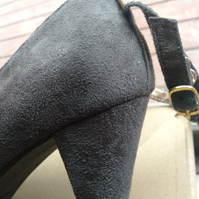 新品未使用　パンプス　ハイヒール　スエード レディースの靴/シューズ(ハイヒール/パンプス)の商品写真