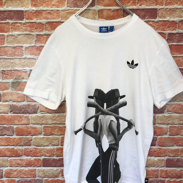 adidas(アディダス)のアディダスオリジナルス　adidas 半袖tシャツ Tシャツ　野球女子　L 白 メンズのトップス(Tシャツ/カットソー(半袖/袖なし))の商品写真