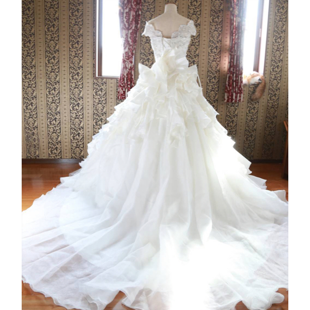 ウェディングドレス　bellissima レディースのフォーマル/ドレス(ウェディングドレス)の商品写真