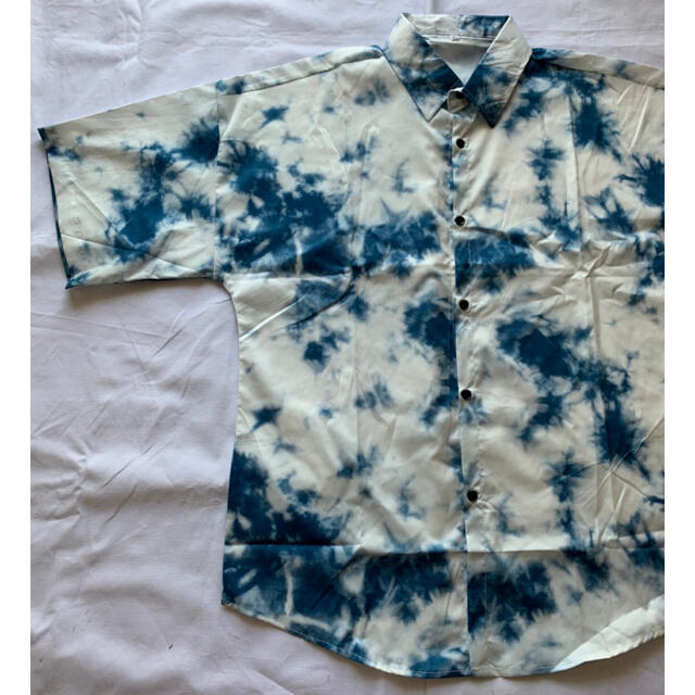 大人気⭐️タイダイ柄　ビッグシルエット　シャツ　アロハシャツ　トップス⭐️青 白 メンズのトップス(シャツ)の商品写真