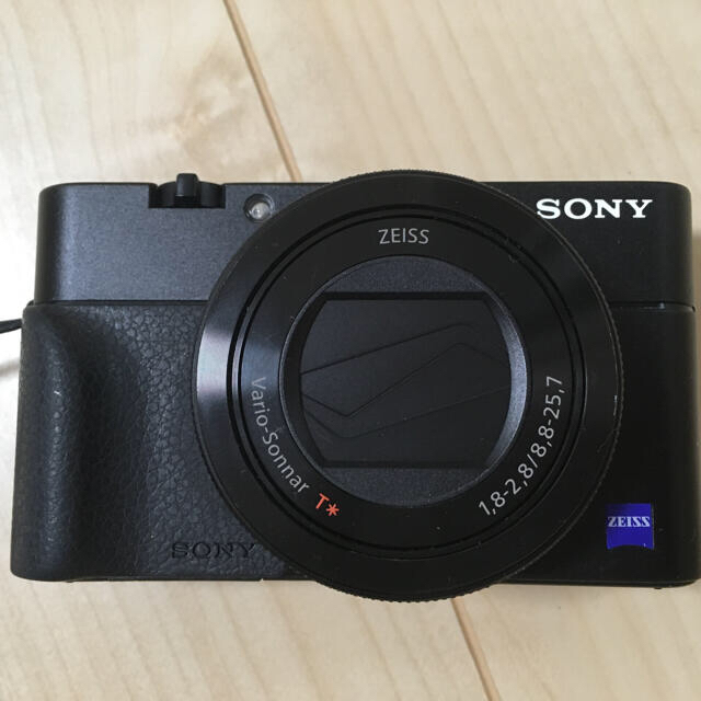 SONY Cyber−Shot RX DSC-RX100M5