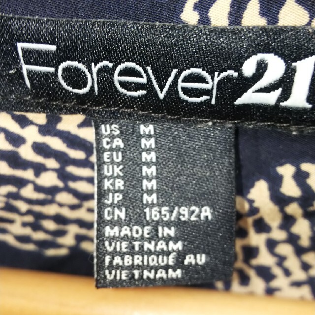 FOREVER 21(フォーエバートゥエンティーワン)のワンピース レディースのワンピース(ひざ丈ワンピース)の商品写真