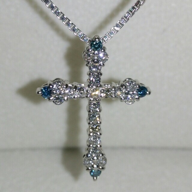 プラチナ石プラチナ ダイヤモンド ネックレス クロスモチーフ ダイヤ0.5ct 十字架