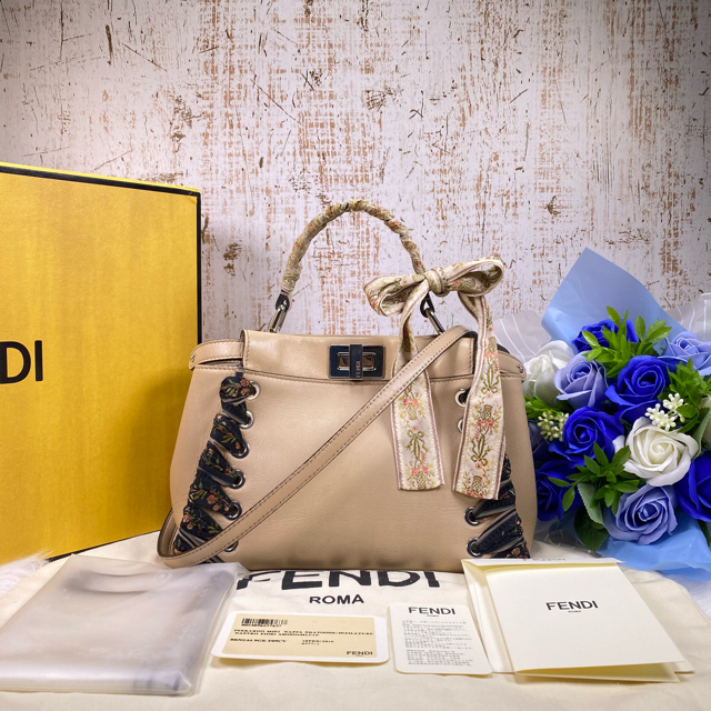 ✨美品✨ レア✨FENDI フェンディ ミニピーカブー 2way ショルダー