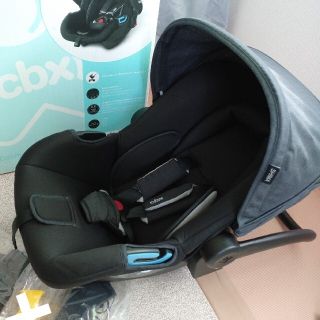 サイベックス(cybex)のaoi様⭐⭐色ブラック(自動車用チャイルドシート本体)