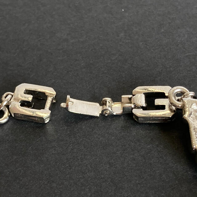 ジバンシー シルバーブレスレット ジバンシー シルバーブレスレット