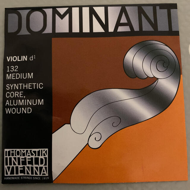 【ヴァイオリン弦４本セット】4/4サイズ　ドミナントE、A、D、G 楽器の弦楽器(ヴァイオリン)の商品写真