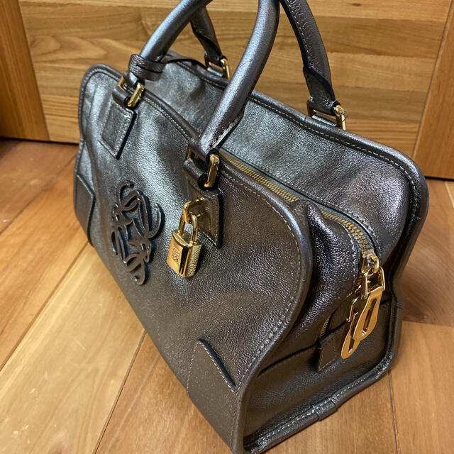 LOEWE(ロエベ)のロエベ　アマソナ　28センチ レディースのバッグ(ハンドバッグ)の商品写真