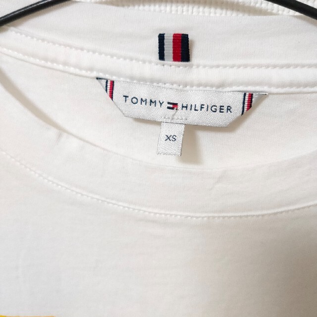 TOMMY HILFIGER(トミーヒルフィガー)の美品 トミーヒルフィガー トリコロール柄 半袖Tシャツ カットソー メンズ XS メンズのトップス(Tシャツ/カットソー(半袖/袖なし))の商品写真