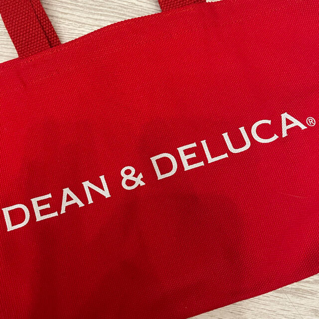 DEAN & DELUCA(ディーンアンドデルーカ)のDENA &DELUCAトートバック　赤 レディースのバッグ(トートバッグ)の商品写真