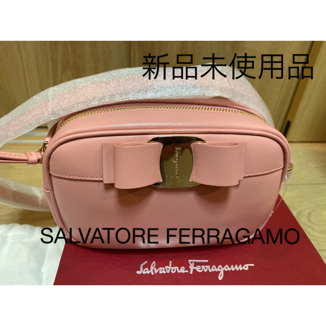 新品　FERRAGAMO フェラガモ　ショルダーバッグ　VARA