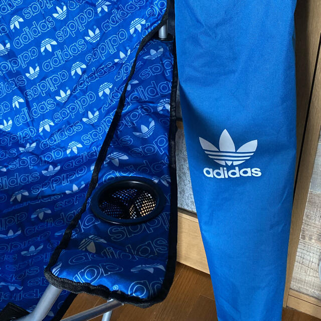 adidas(アディダス)の未使用　アディダスオリジナルス　チェア スポーツ/アウトドアのアウトドア(テーブル/チェア)の商品写真