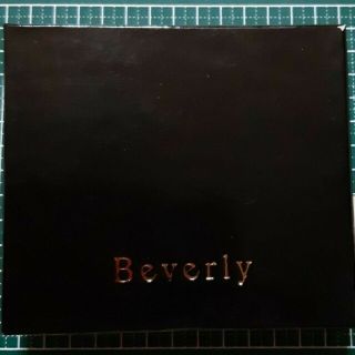 Bevarlyワニ革サイフ ビバリー(折り財布)