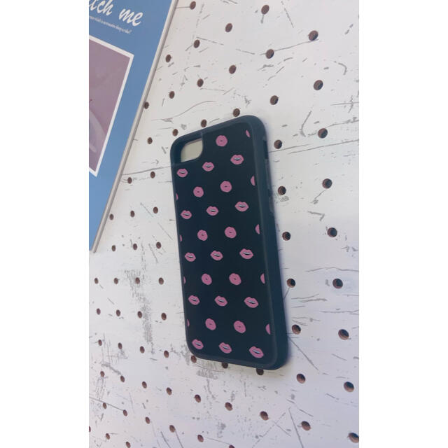♡SALE ウェイリー　iPhone6/6s/7/8カバー　リップ柄 スマホ/家電/カメラのスマホアクセサリー(iPhoneケース)の商品写真