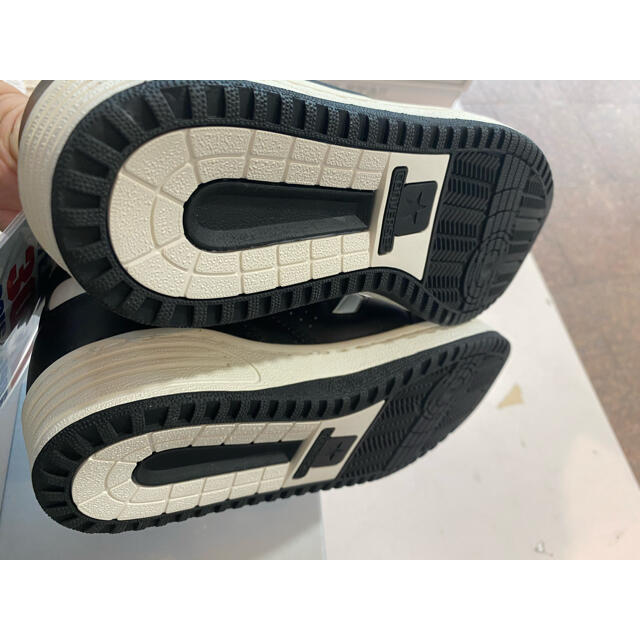 CONVERSE(コンバース)のコンバース ウエポン タイムライン 黒×白 25.5センチ 新品 メンズの靴/シューズ(スニーカー)の商品写真