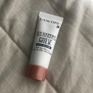 ランコム(LANCOME)のLANCOME UV EXPERT Tone up milk 10ml(日焼け止め/サンオイル)