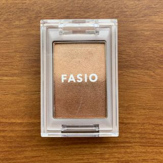 ファシオ(Fasio)のFASIO グラデーションアイカラー　アイシャドウ　03ベージュブラウン(アイシャドウ)