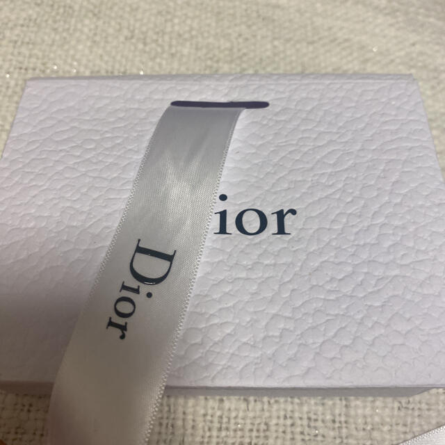 Christian Dior(クリスチャンディオール)のDIOR ショップ袋　リボン3本付き レディースのバッグ(ショップ袋)の商品写真