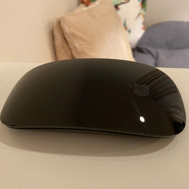 Apple(アップル)の【送料込】Apple Magic Mouse 2 Space grey スマホ/家電/カメラのPC/タブレット(PC周辺機器)の商品写真