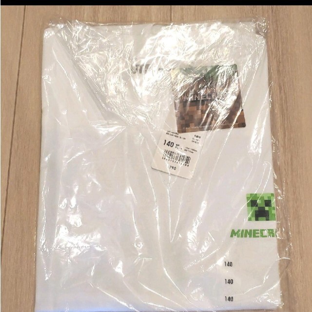 UNIQLO(ユニクロ)のユニクロ マイクラTシャツ 140cm キッズ/ベビー/マタニティのキッズ服男の子用(90cm~)(Tシャツ/カットソー)の商品写真