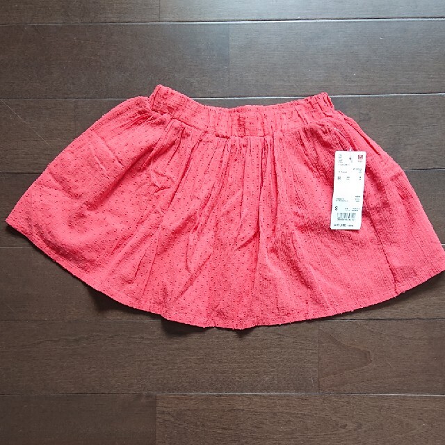 UNIQLO(ユニクロ)の新品 スカート キッズ/ベビー/マタニティのキッズ服女の子用(90cm~)(スカート)の商品写真