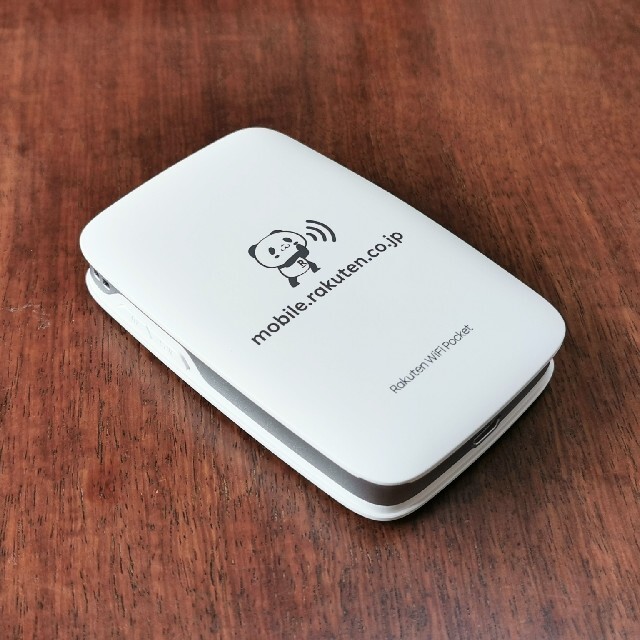 Rakuten(ラクテン)のRakuten WiFi Pocket「パンダがビーム出してるあのルータ」 スマホ/家電/カメラのスマートフォン/携帯電話(その他)の商品写真